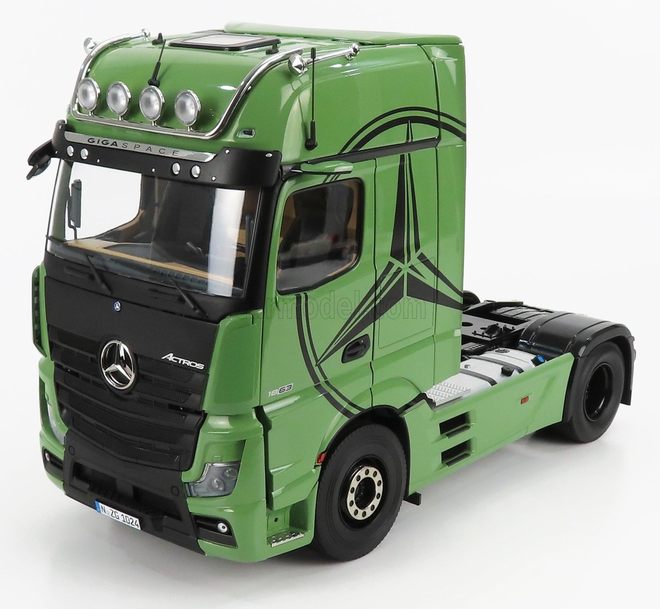 楽天市場】NZG 1/18 ミニカー ダイキャストモデル 2018年モデル