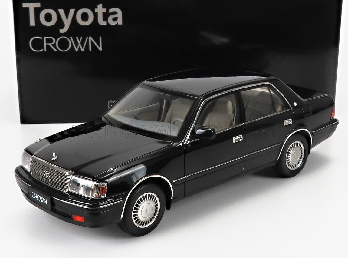 最終値下げ！ 限定700個 京商 1/18 クラウン 3.5 RSアドバンス 京商 1/18 トヨタ クラウン 3.5 RS アドバンス ホワイト KSR18042W
