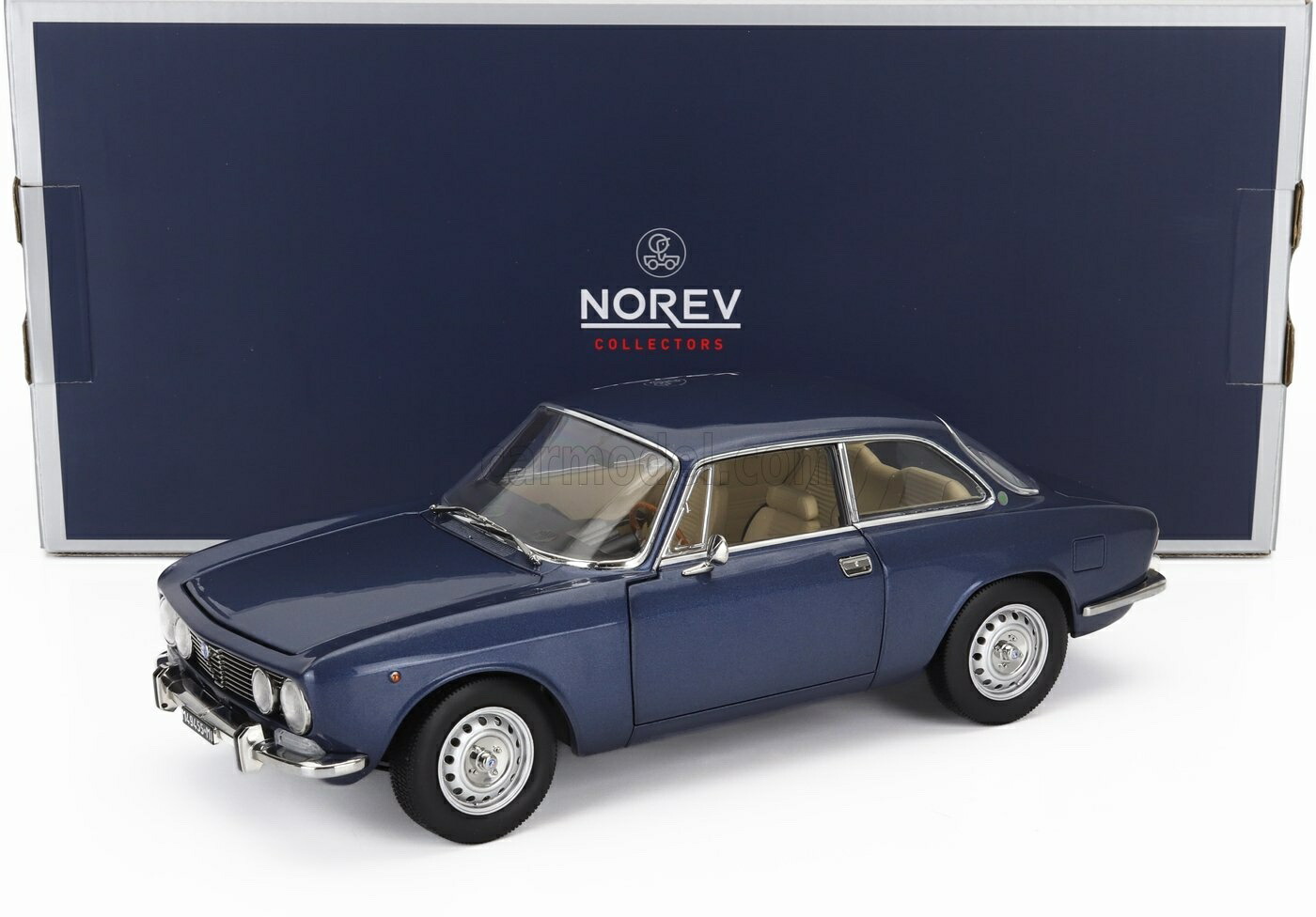 1/18 Norev アルファロメオ 2000 スパイダー1978年 【限定品】 1/18 Norev アルファロメオ 2000 スパイダー1978年 【限定品】