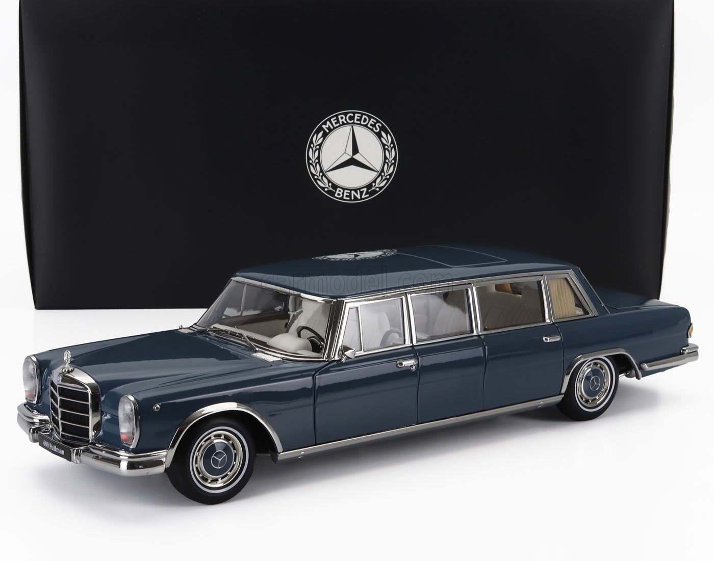 オートアート 1/18 メルセデス・マイバッハ S600 プルマン 希少ブラック 圧倒的な存在感とラグジュアリーの極み ミニカー「1/18スケール