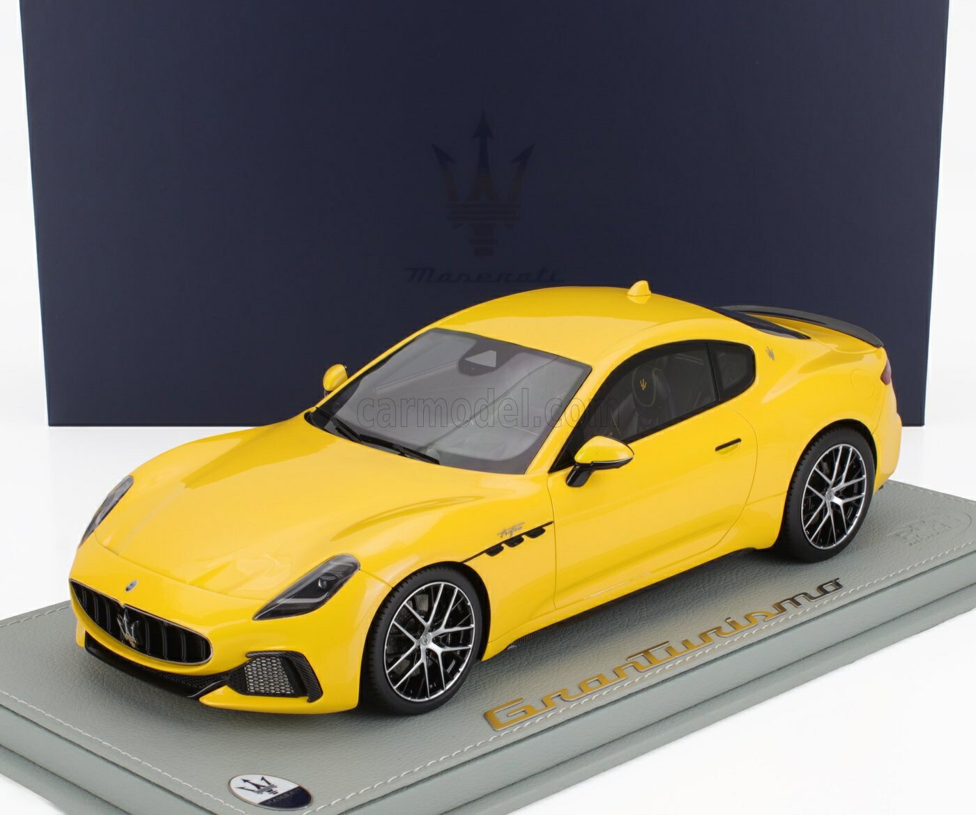 楽天市場】ミニカー 1/18 マセラティ グレカーレ BBR-MODELS 1