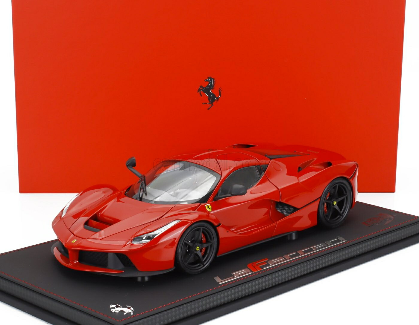 楽天市場】Bburago Ferrari LaFerrari 1/18 レッド フェラーリ ラ