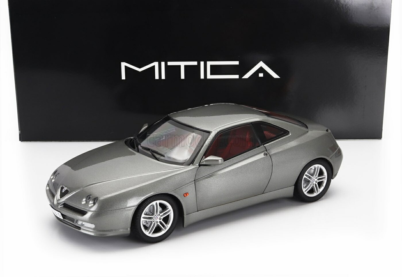 1/18スケール ミニカー　アルファロメオ 2台セット 1/18スケール ミニカー アルファロメオ 2台セット ミニカー