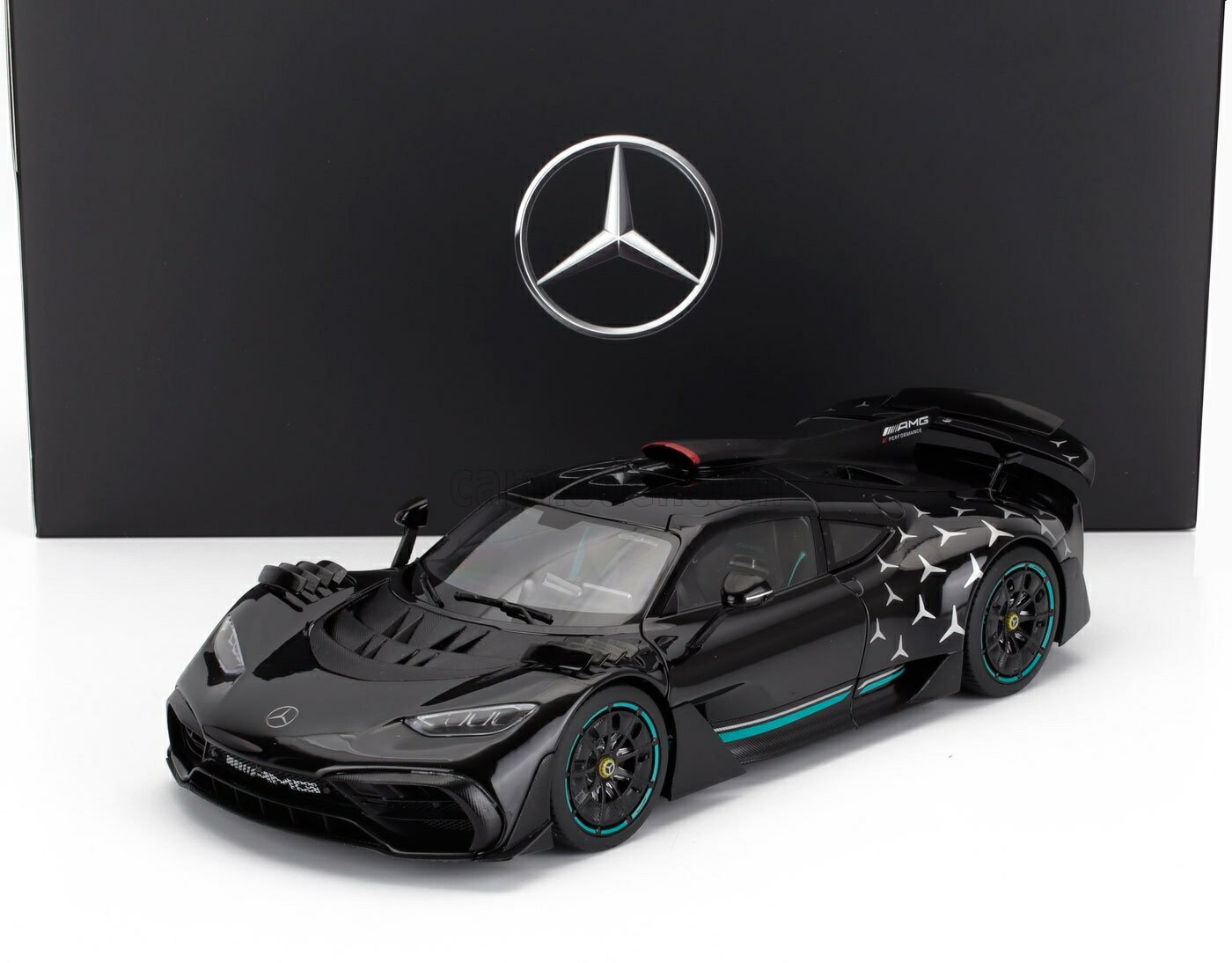 楽天市場】ミニカー 1/18 メルセデス ベンツ GLCクラス AMG I