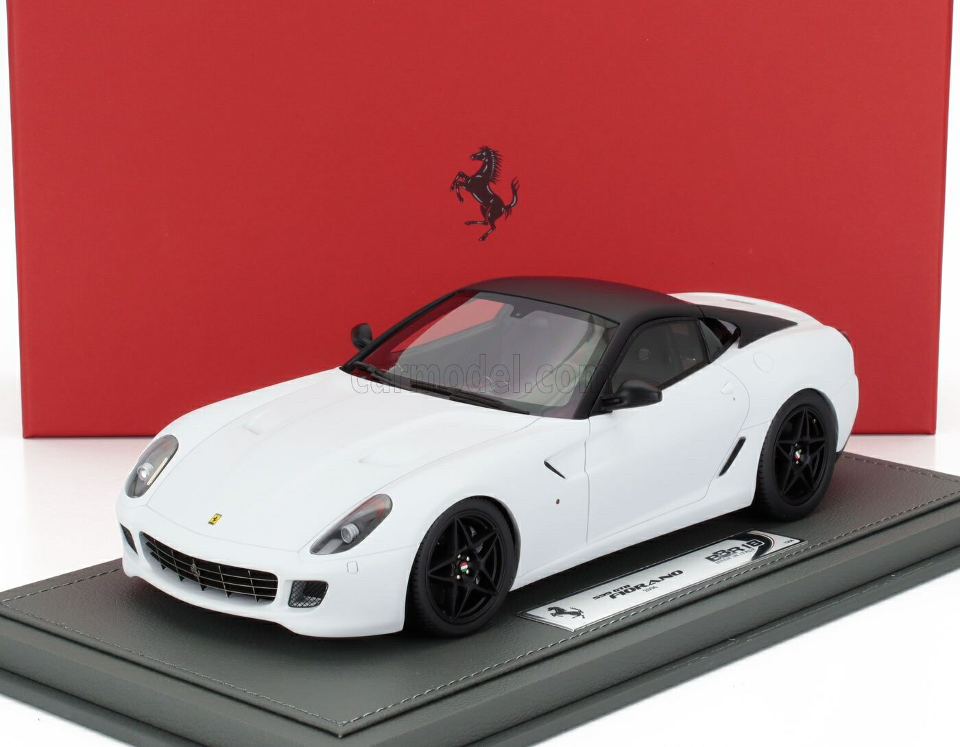ミニカー 1/18 フェラーリ 599 GTB BBR-MODELS 1/18 FERRARI 599 GTB FIORANO 2007 F1 GEAR BOX CAMBIO F1 BIANCO OPACO - MATT WHITE BLACK BBR1871D-VET