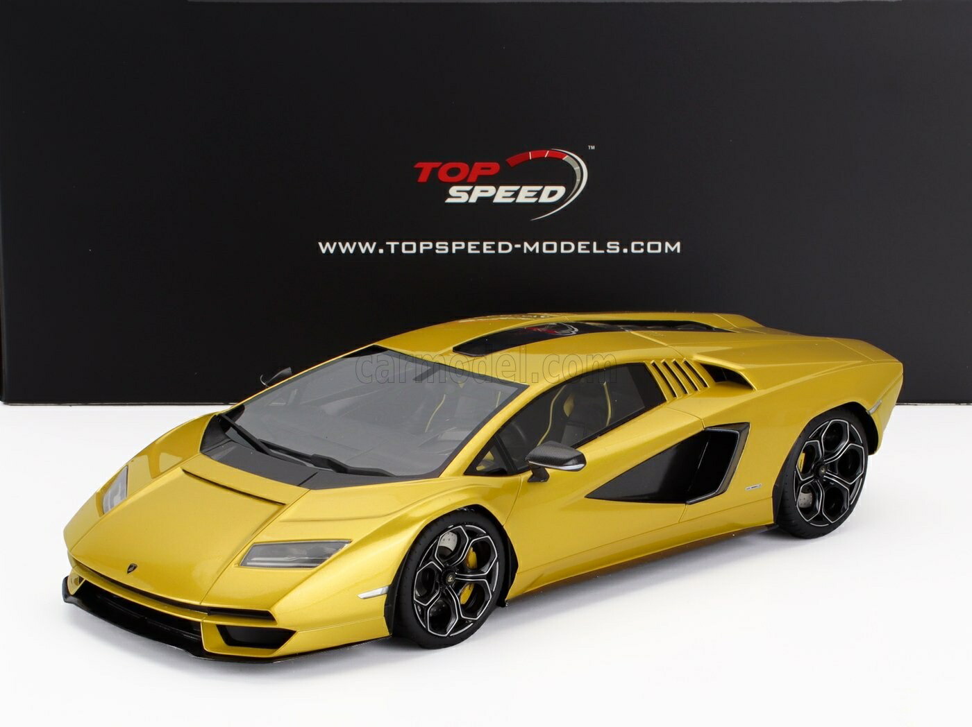 ランボルギーニ・カウンタック 1/18 ミニカー 楽天市場】1/18 京商 ランボルギーニ カウンタック LP400 黒