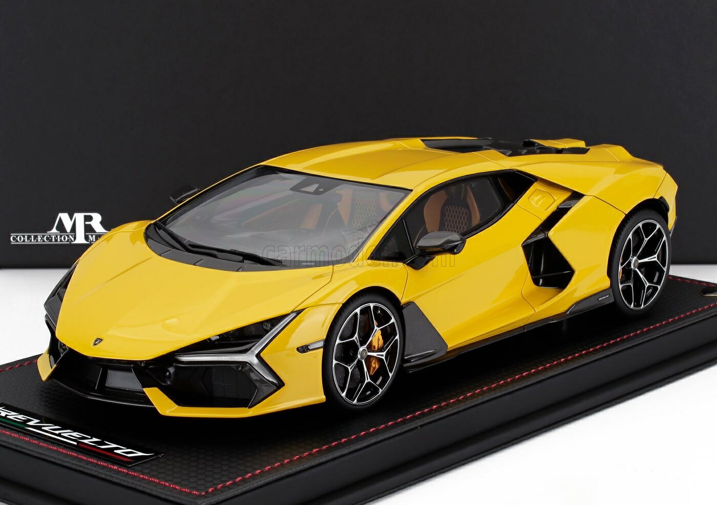 1/18 Maisto 2023 Lamborghini Revuelto Hybrid (Grey) Diecast