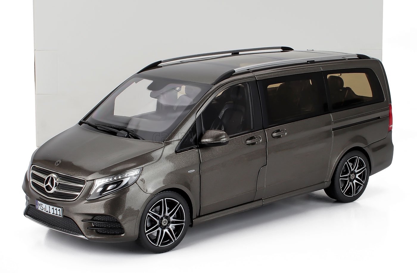 ミニカー 1/18 メルセデス ベンツ Vクラス ミニバン ノレブ NOREV 1/18 MERCEDES BENZ V-CLASS AMG LINE MINIBUS 2018 GREY MET 183873｜ミニカーショップ ええもん堂