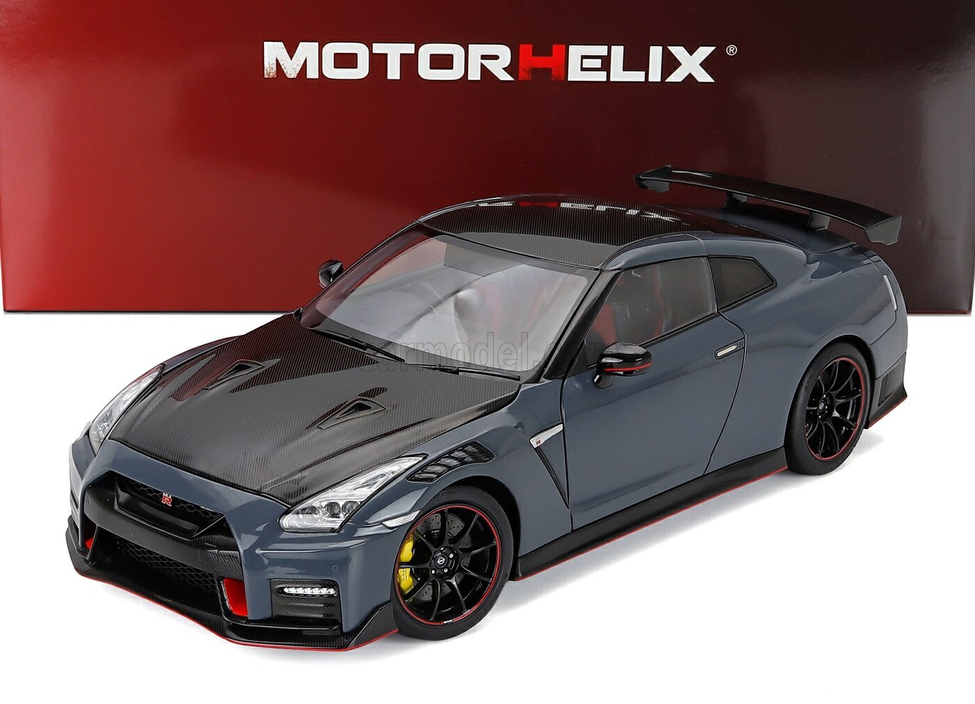 ミニカー 1/18 ニッサン 地上地平 GTR MOTORHELIX 1/18 NISSAN GT-R (R35) NISMO COUPE 2022 STEALTH GREY CARBON M83530