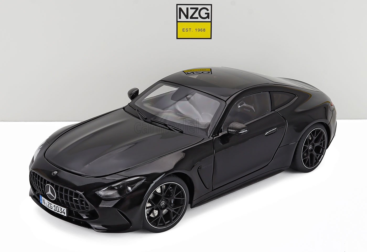 ミニカー 1/18 メルセデス ベンツ GT63 NZG 1/18 MERCEDES BENZ AMG GT63 V8 BITURBO (C192) 4-MATIC 2024 NERO OSSIDIANA - BLACK 1034/50｜ミニカーショップ ええもん堂