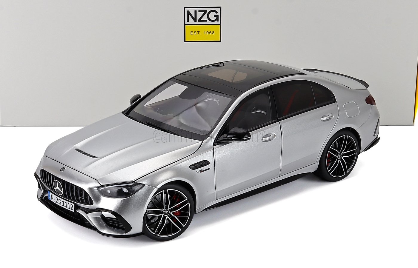 ミニカー 1/18 メルセデス ベンツ Cクラス C63 NZG 1/18 MERCEDES BENZ C-CLASS C63 S E-PERFORMANCE 2024 HIGHTECH SILVER 111200055|ミニカーショップ ええもん堂
