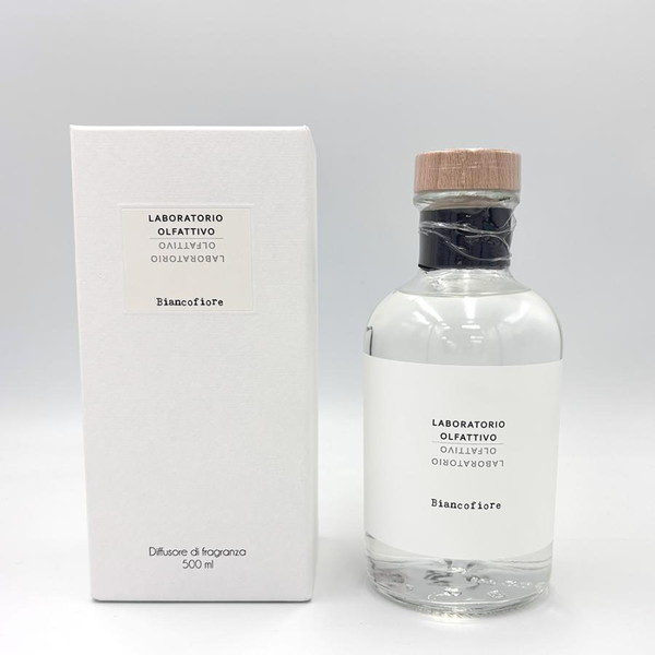 LABORATORIO OLFATTIVO ラボラトリオオルファティーボ ビアンコフィオーレ ディフューザー 500ml フレグランス 誕生日 新生活 クリスマス プレゼント ギフト 【並行輸入品】|XPRICE店