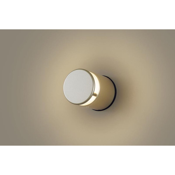 PANASONIC LGW46146YLE1 [ 壁直付型 LED(電球色) 表札灯 拡散タイプ 防雨型 白熱電球10形1灯器具相当 ]