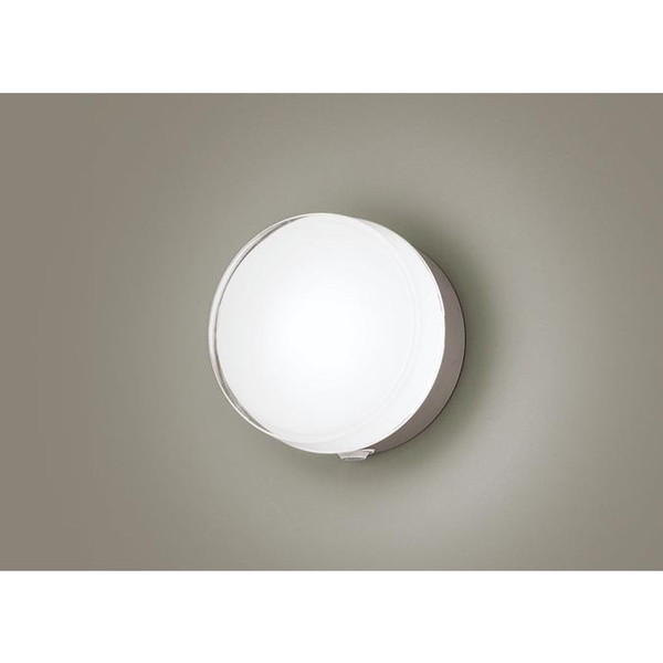 PANASONIC LGWC81336KLE1 [ 壁直付型 LED（昼白色） ポーチライト 拡散タイプ・密閉型 防雨型・FreePaお出迎え・フラッシュ・明るさセンサ付・段調光省エネ型 白熱電球40形1灯器具相当 ]｜XPRICE店
