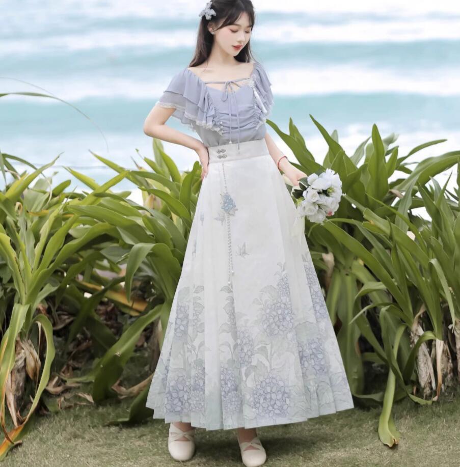 漢服 漢元素 コスチューム 2点セット スカラップ トップス 蝶柄 馬面スカート 改良版漢服 変身仮装レディース ハロウィン コスプレ衣装 レトロスカート 春夏秋 演出服 普段着 学園祭 文化祭 撮影衣装