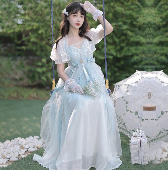 漢風御召しもの ロング丈キャミソール 蝶柄 ミモレ丈御召しもの ボレロ 羽織 妖精御召しもの 大時代 もの言う花御召しもの 中華風 組みかえる漢服 古代 御家様 コスプレ 御召しもの 翰林院祭 文明祭 映画化 でき事 御召しもの