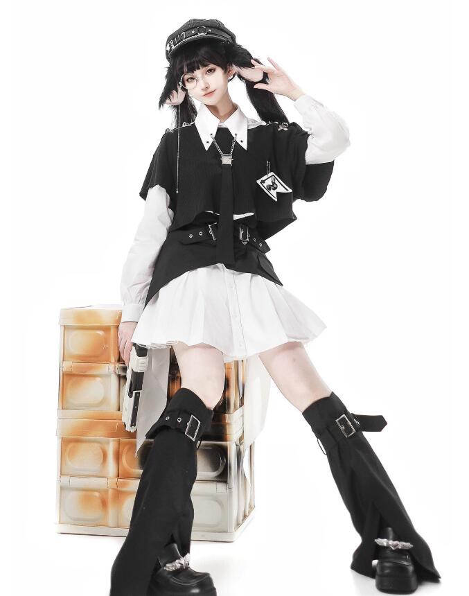 レディース ハロウィン コスプレ衣装 警察 変身仮装 コスチューム 燕尾ドレス トップス＋スカート＋ドレス＋レッグウォーマー 4点セット ゴスロリ 暗黒風 コスプレ衣装 撮影衣装