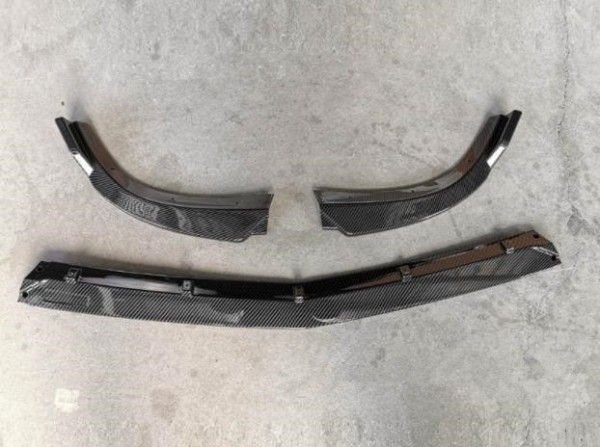 メルセデス ベンツ Cクラス　2007-2014年W204　三段式　フロントバンパースポイラー　キズ防止　外装カスタム　3Pセット