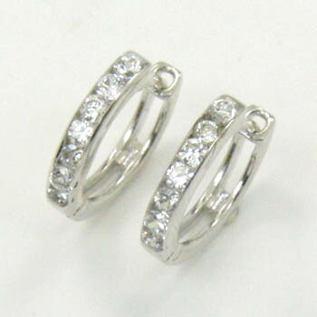 最短翌日 クーポンで大割引 ダイヤモンドピアス　18金ホワイトゴールド ダイヤモンド(SI1 H) 0.2ct 開閉式ピアス送料無料