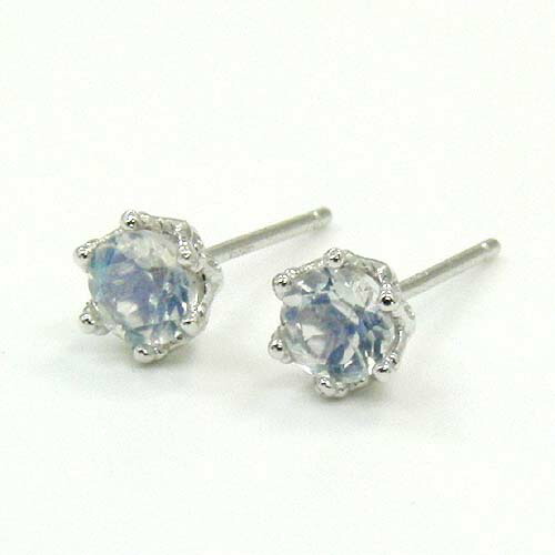 18金ホワイトゴールド ロイヤルブルームーンストーン4mm ピアス(シリコンキャッチ付)|アーアゼロワン JEWELRY