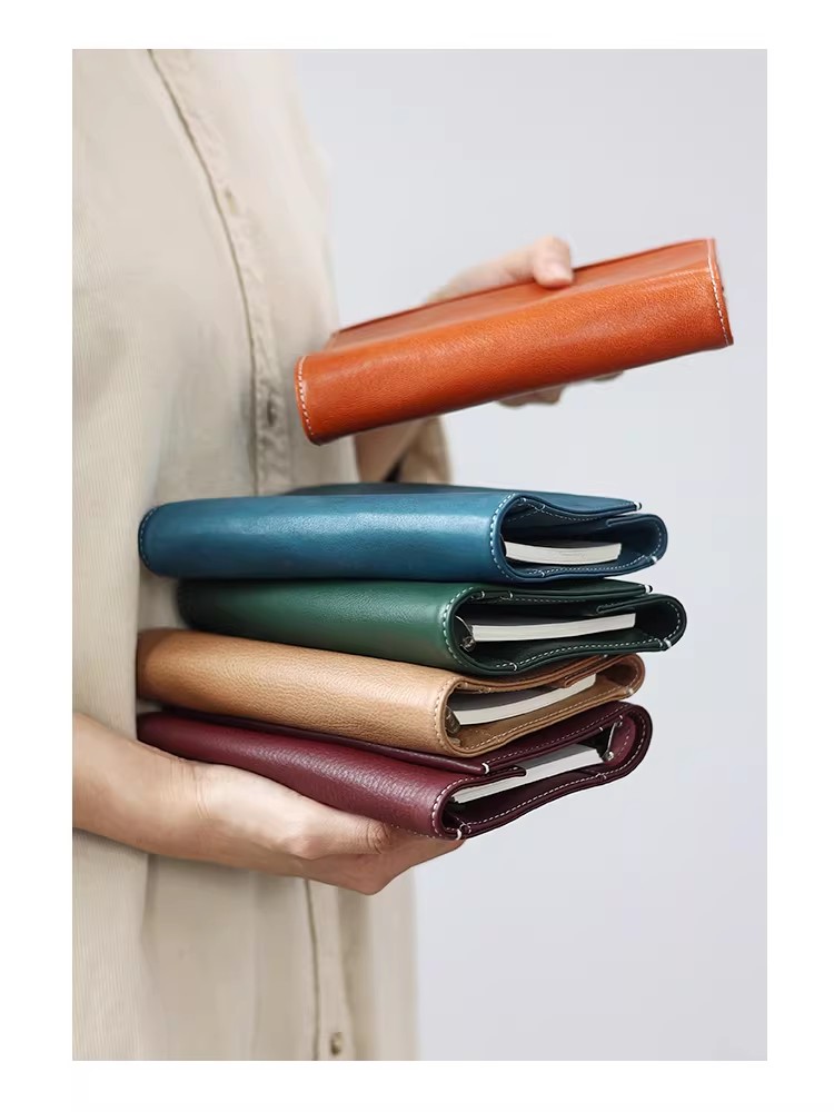 【a bag a life】上質本革 ミニバインダー 手縫い システム手帳 A6 リング式 多機能 カード収納 8,208円