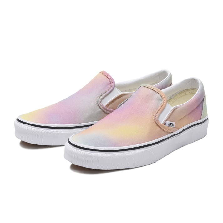 vans aura classic slip on