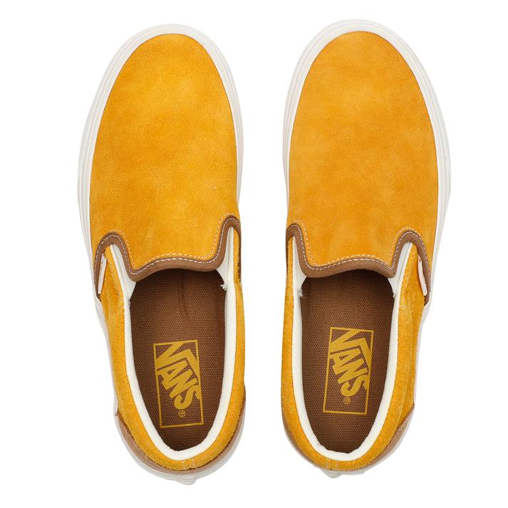 ヴァンズ CLASSIC SLIP-ON STACKFORM クラシックスリッポンスタックフォーム VN0A7Q5RF3X VARSITY GOLD  特別オファー