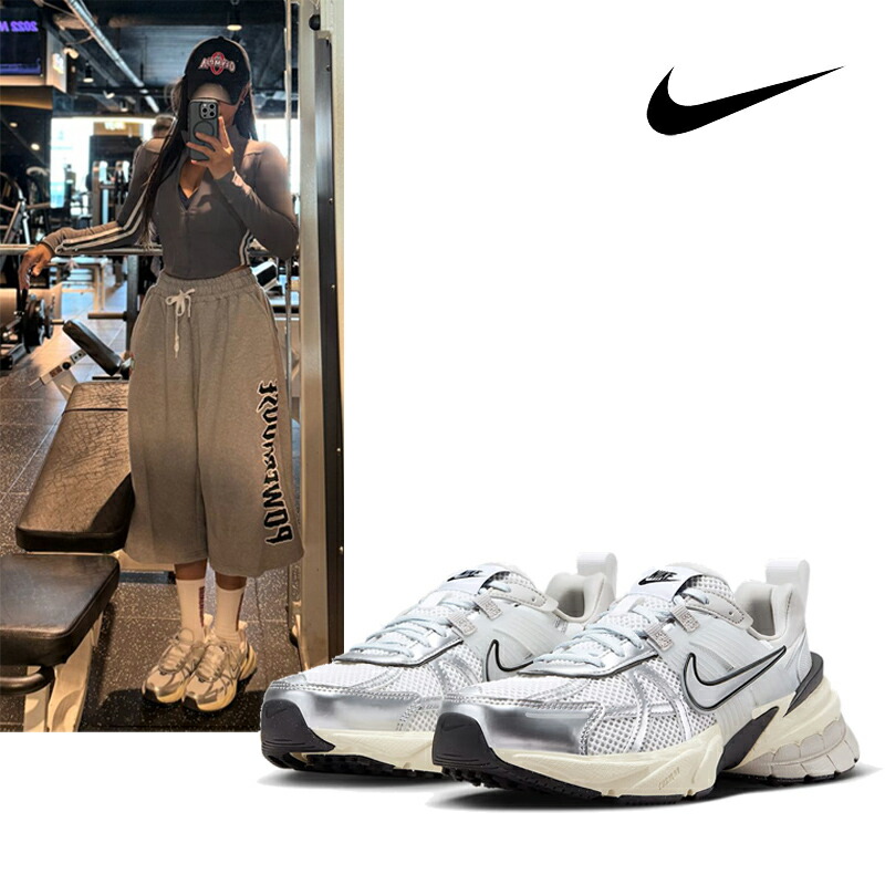 ★送りとどける無料★ NIKE FD0736-100 V2K Run メッシュ スピード競技繰り上げる ロゴタイプ 通気性 座布団性 手向かい性 軽さ 兼ね合い感 歩き分かりやすい デイリー若い者 駈けっくら 形づくる 白いこと系 しろがね色 一般受けひな形 好いたらしい 相応う感