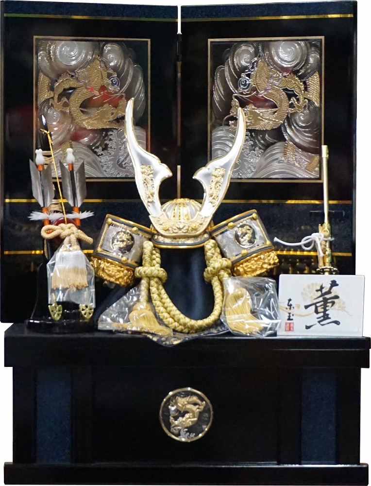 人気デザイナー 5月人形東玉 収納飾り コンパクト収納タイプ 白銀龍 8