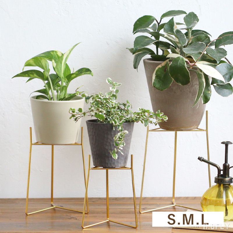 KLONG Skott 真鍮製フラワースタンド サテンゴールド・マットゴールド KLONG Skott 真鍮製フラワースタンド サテンゴールド・マット