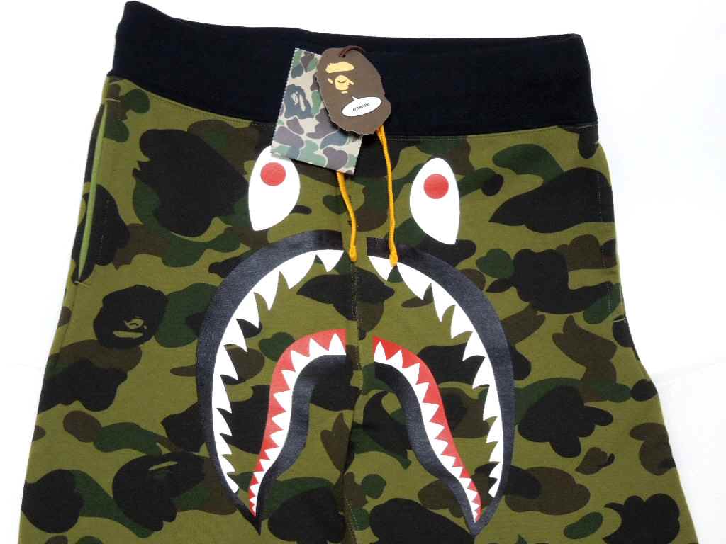 【楽天市場】A BATHING APE(エイプ)1ST CAMO SHARK SWEAT PANTSファーストカモ シャーク スウェットパンツ