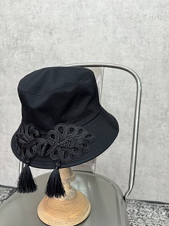 【TRANOI.】motif bucket HAT （ブラック）240R601｜Aboutir