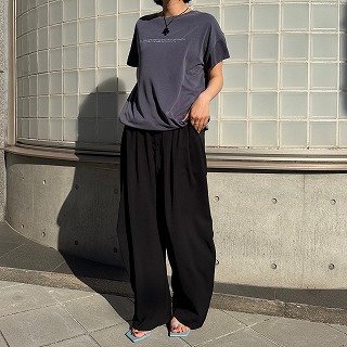 【 Anna Kerry(アンナケリー)】モダールエンブロイダリーロゴプルオーバー（NO.56262915）