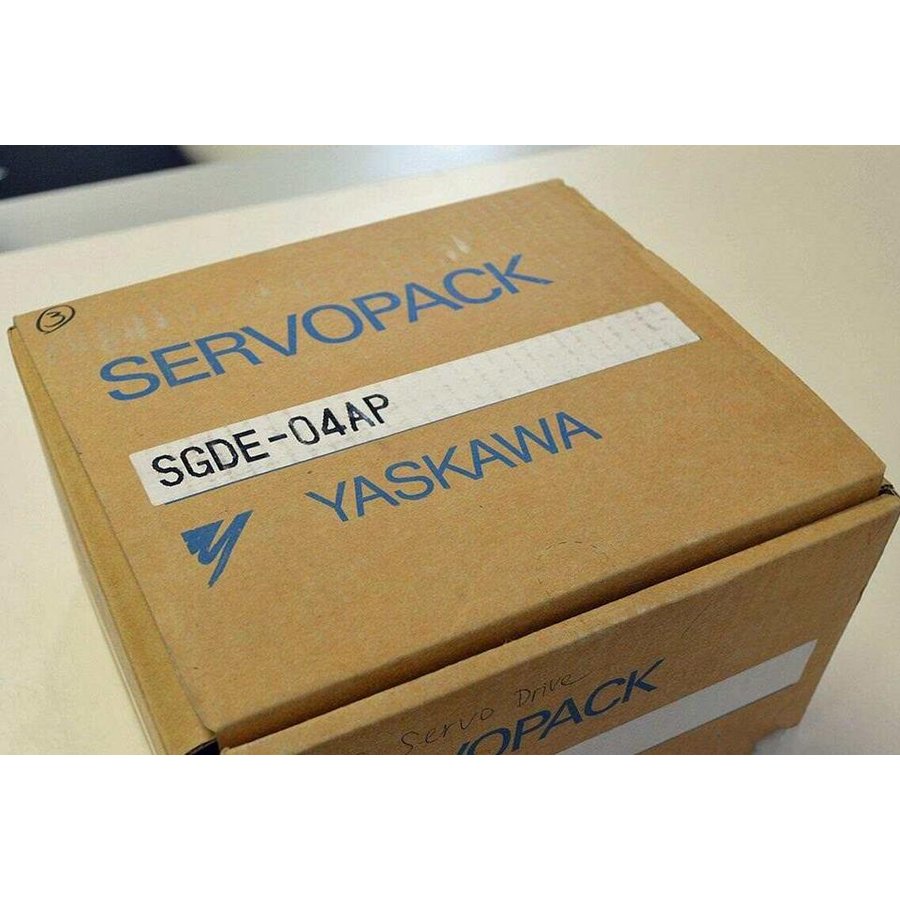 【新品 適当お願いごと書振り出し可  】YASKAWA 安川電機 SGDE-04AP サーボ１番ウッド【６ヶ月引き受ける】