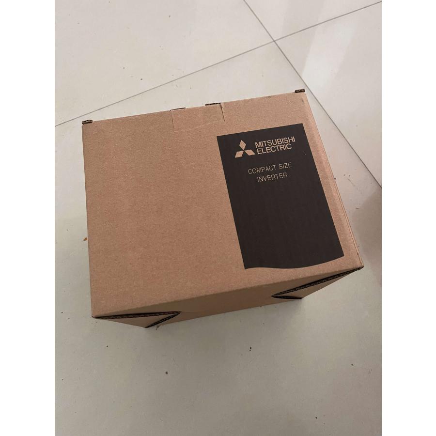 【新品 適当お願いごと書ふり出し可】MITSUBISHI 三菱 インバータ FR-A520-7.5K【６ヶ月引き受ける】
