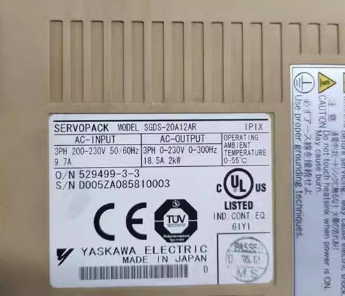 【新品 適当お願いごと書振り出し可】YASKAWA サーボ１番ウッド SGDS-20A12AR【６ヶ月引き受ける】