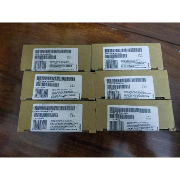 【新品 適当お願いごと書振り出し可】Siemens ジーメンス6ES7138-4FB01-0AB0インターフェイスモジュール【６ヶ月引き受ける】