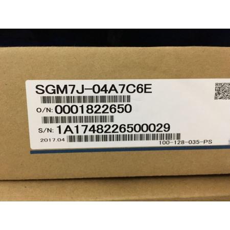 【新品 適当お願いごと書振り出し可】安川電機 サーボ原動機 SGM7J-04A7C6E【６ヶ月引き受ける】