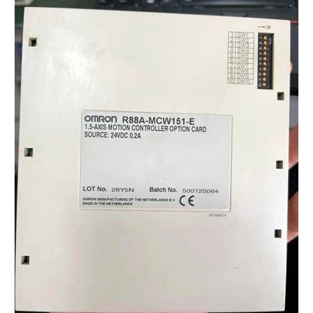 【新品  適当お願いごと書振り出し可】OMRON プログラマブル制御装置α続きもの R88A-MCW151-E【６ヶ月引き受ける】