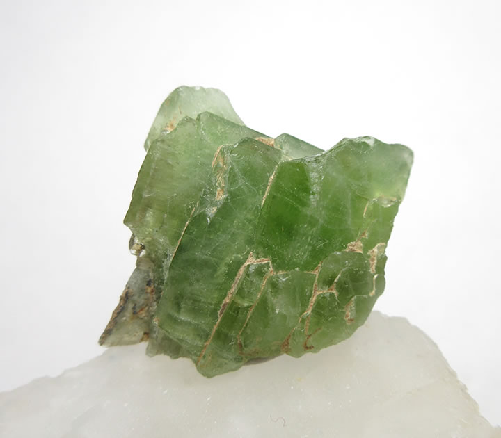 楽天市場】【現品限り】 ペリドット 原石 パワーストーン 27ct ルース