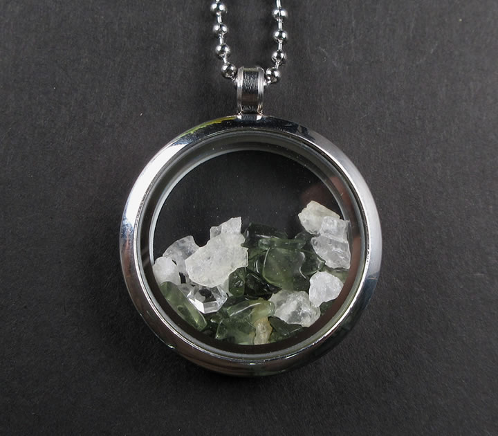 楽天市場】モルダバイト/エンジェル/シルバー925ペンダント【H&E社