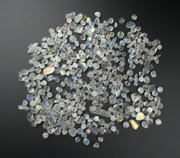 楽天市場】ムーンストーンさざれ石 高品質 AA 小サイズ 月長石 100g