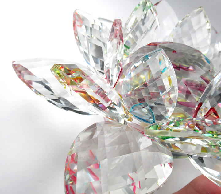 レインボークリスタルロータス ガラス 21cm 蓮の花置物 インテリア 浄化祈願として 透明で虹色の輝き インテリアに H062 septicin Com
