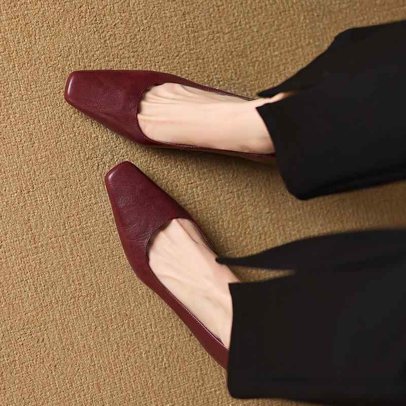 パンプス レディース 革 スクエアトゥ 中ヒール 通勤靴 痛くない 走れる 婦人靴 職場 シューズ 牛革 柔らかい 歩きやすい 疲れにくい 冠婚葬祭 フォーマル ビジネス シンプル オフィスカジュアル 上品 高級感 ミドルヒール ローヒール おしゃれ 滑｜アクセルジャパン