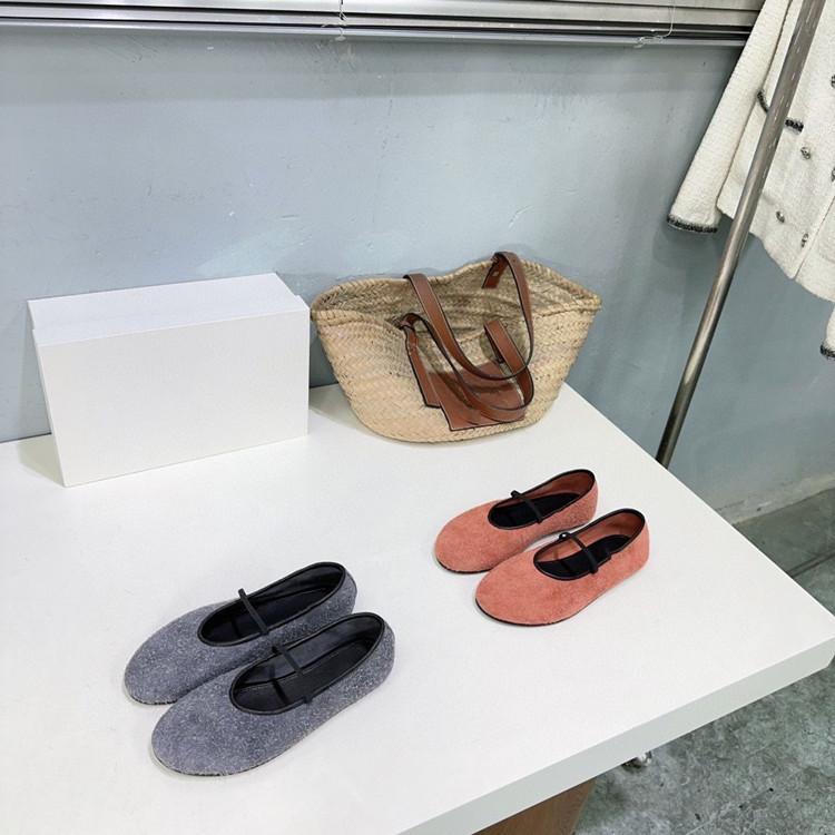 女性用 メアリージェーンシューズ 牛革 レトロ ベルベット フラットシューズ 柔軟 バレエ風 普段使い 軽量 スタイリッシュ|アクセルジャパン