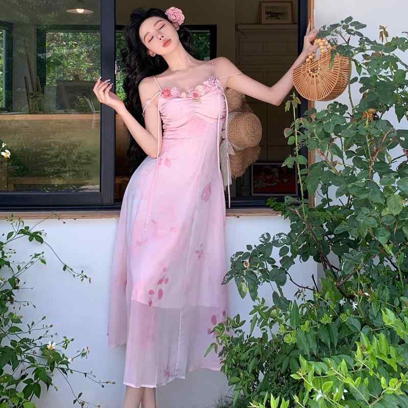 ワンピース レディース Aライン キャミソール Vネック ロング丈 花柄 ピンク系 フレンチスタイル フェミニン きれいめ 上品 清楚系 膝下丈 フレア 切り替え ノースリーブ ウエストマーク 体型カバー 着痩せ 細見え お腹周りカバー 体系カバー ゆっ｜アクセルジャパン
