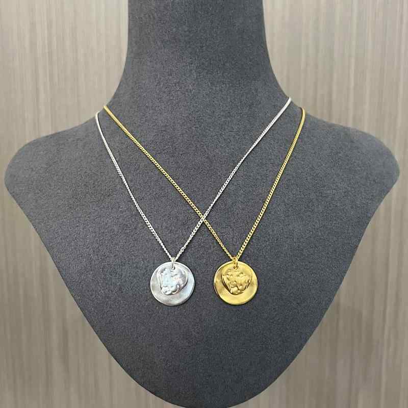 ネックレス レディース ジュエリー シルバー925 不規則 二連 コイン モチーフ ペンダント ゴールド 華奢 金属アレルギー対応 普段使い カジュアル フォーマル アクセサリー プレゼント ギフト 大人 上品 エレガント シンプル 繊細 お呼ばれ パー｜アクセルジャパン