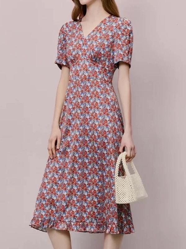 ワンピース レディース 花柄 ロング丈 半袖 丸首 ウエストマーク Aライン フレア 体型カバー 着痩せ 細見え ゆったり 大きいサイズ 大きめ サイズ 小花柄 爽やか 軽やか 柔らかい 再生繊維 シフォン素材 フェミニン 大人かわいい カジュアル ナチュ｜アクセルジャパン