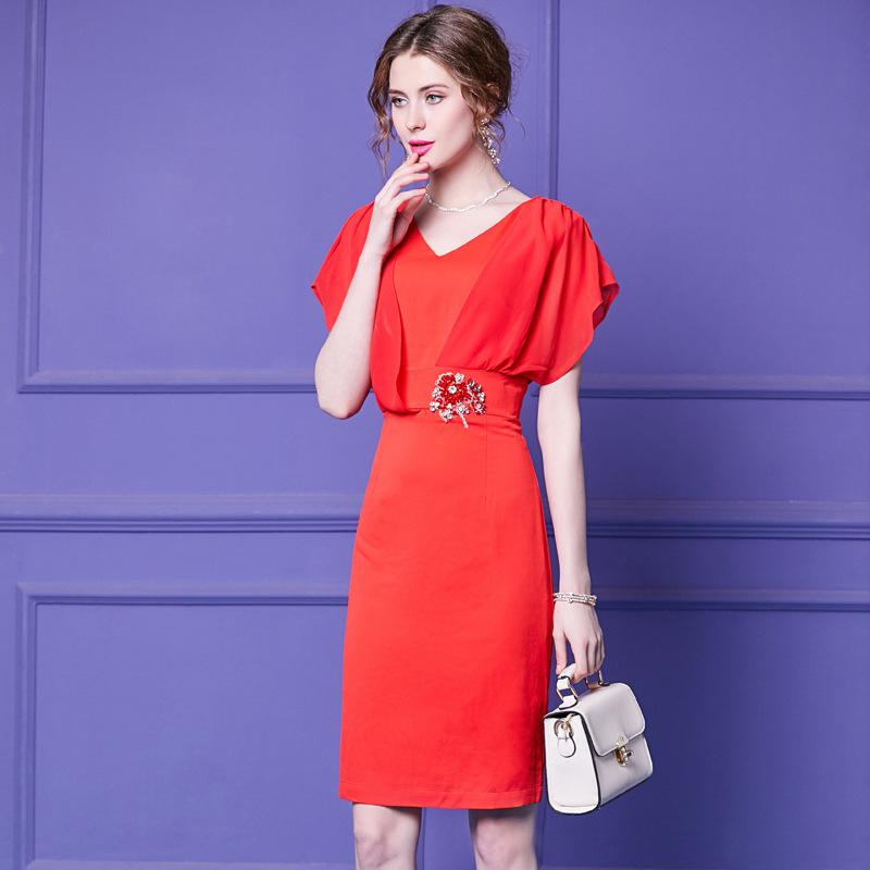 ワンピース レディース 春夏 Vネック フリル袖 ラインストーン ビジュー装飾 スリムフィット 着痩せ 細見え 体型カバー ひざ丈 エレガント きれいめ お呼ばれ パーティー 二次会 上品 デート 普段使い フェミニン スタイルアップ 高級感 シルエット｜アクセルジャパン 9,380円