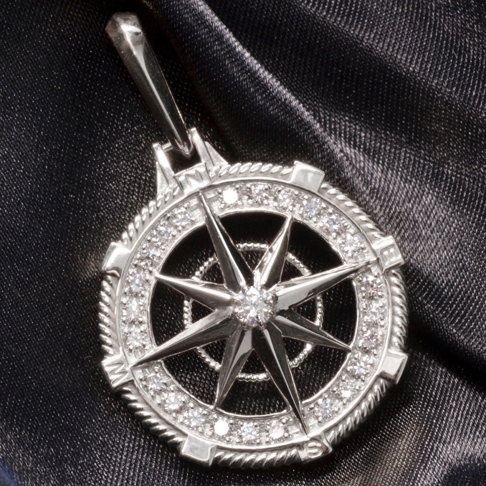【マラソン期間限定★10%OFFクーポン】ペンダントトップ メンズ K18WG 18K 18金 ダイヤモンド 方位磁針 コンパス ペンダントヘッド ホワイトゴールド 日本製 刻印入り 鑑別書付き 大きめ シンプル プレゼント ギフト|アクセサリーマート